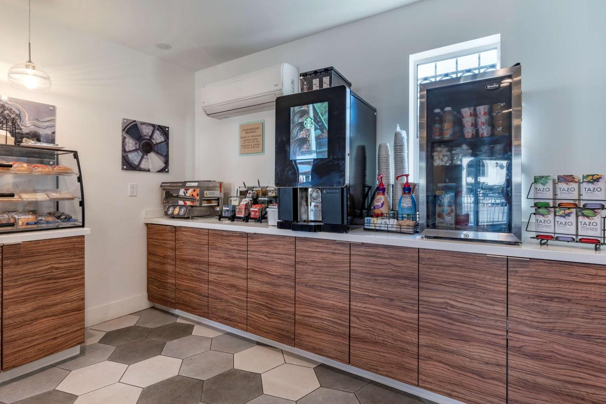 Best Western Plus Executive Suites Redwood Stadt Exterior foto